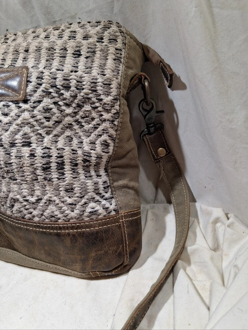 Myra Bag Croszbody - Picture 3 of 12